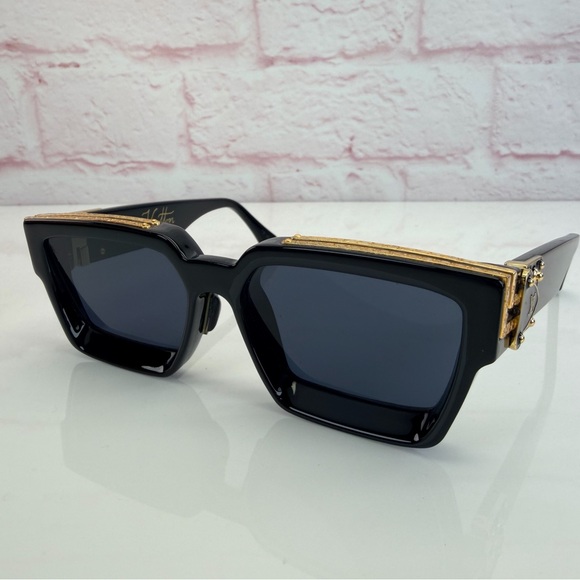 Louis Vuitton Other - Louis Vuitton 1:1 Millionaire Virgil Abloh Sunglasses Z1165e